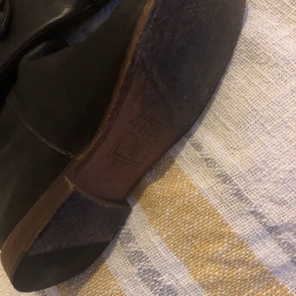 Frye - Picture 5 of 6